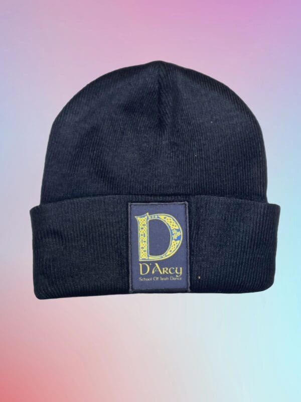 A black beanie with the letter d on it.